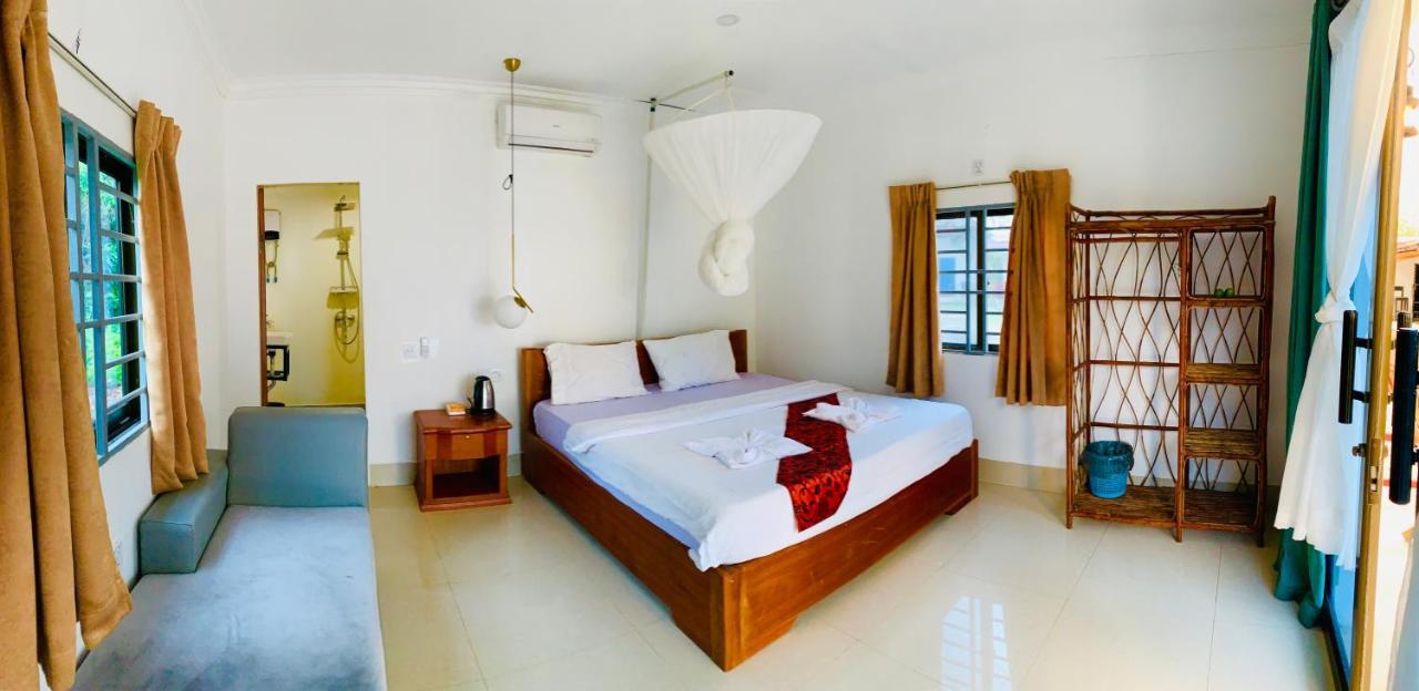 Homestay Resort Koh Rong Sanloem Сіануквіль Екстер'єр фото