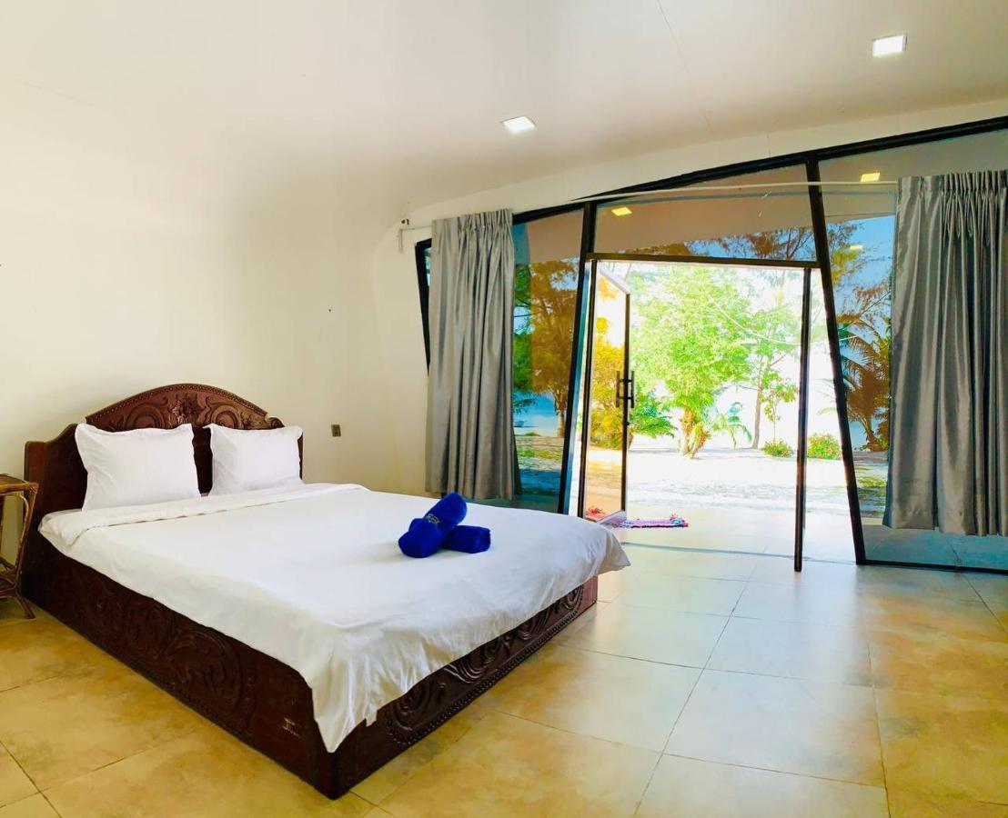 Homestay Resort Koh Rong Sanloem Сіануквіль Екстер'єр фото